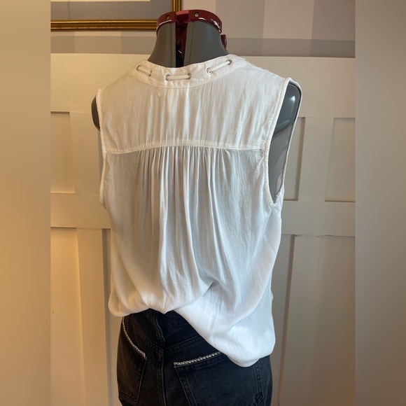 Bella Dahl White Sleeveless Blouse Size Medium - Picture 3 of 7